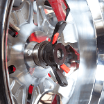Multi-size center cones, rear mounting spring and a full rubber perimeter no-mar “Quick-Nut” bell adapter makes mounting wheels fast and easy and minimizes the risk of costly wheel damage Wheel balancer  DST64T